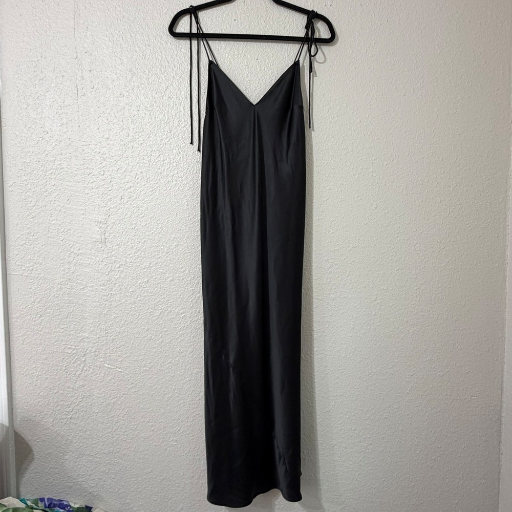Victoria's Secret Womens M Slip Dress Spaghetti Strap Midi Cami Straps Elegant - Picture 2 of 10